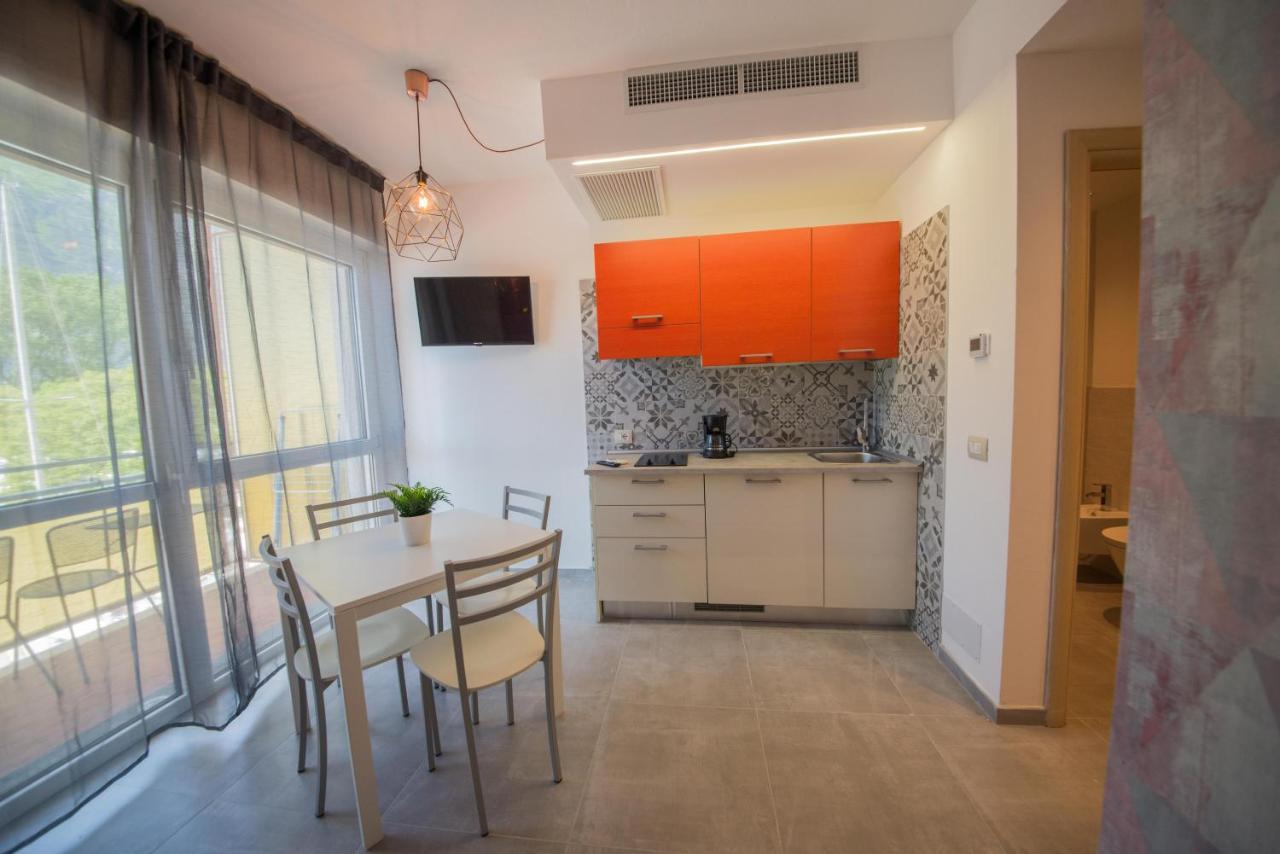 Residence Cristine ริวาเดลการ์ดา ภายนอก รูปภาพ