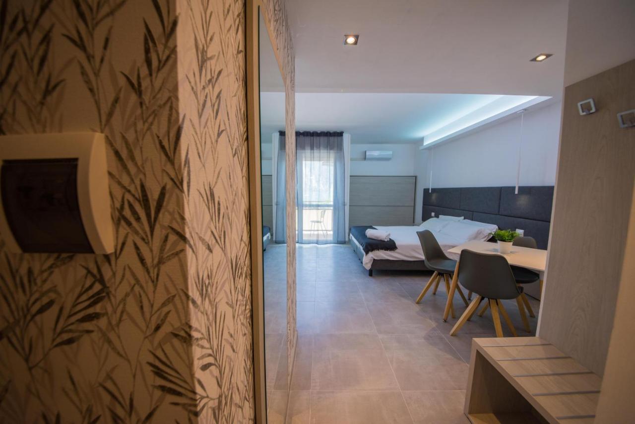 Residence Cristine ริวาเดลการ์ดา ภายนอก รูปภาพ