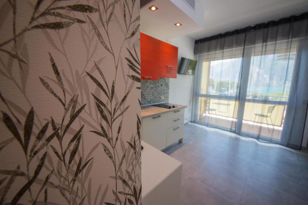 Residence Cristine ริวาเดลการ์ดา ภายนอก รูปภาพ